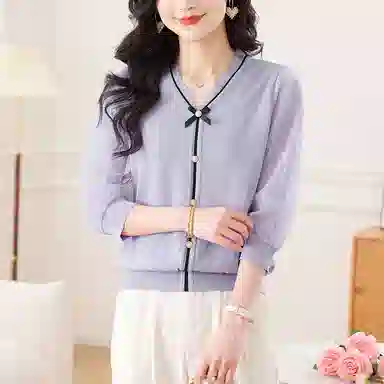 V T