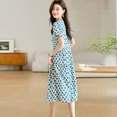 曲韩 圆领印花法式收腰中长裙子气质高级感夏季短袖连衣裙 女款 蓝色