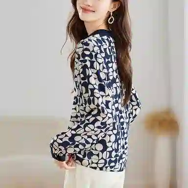 曲韩 娃娃领几何图案印花真丝上衣高级感洋气桑蚕丝长袖春季衬衫 女款 藏青