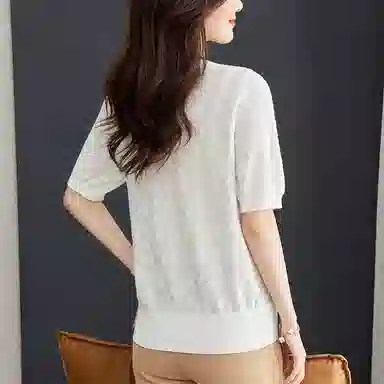 V T