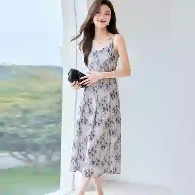 曲韩 收腰显瘦碎花中长裙子气质高级感夏季吊带连衣裙 女款 花色