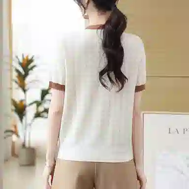 V T