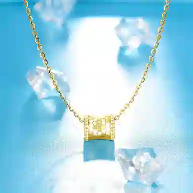 925