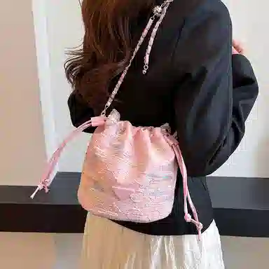 雅鹿 时尚波纹日常通勤优雅大学生上课外出精美配色高级水桶百搭菜篮子印花 尼龙布 斜挎包 男女同款情侣款 黑色/黄色/蓝色/白色/粉色