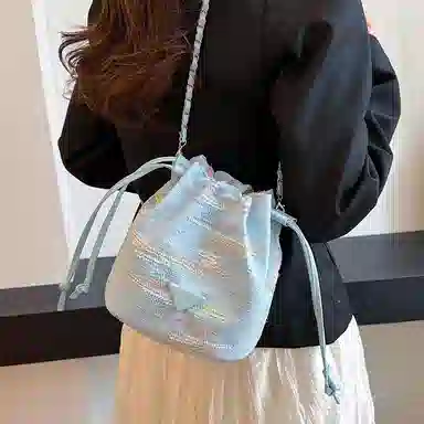 雅鹿 时尚波纹日常通勤优雅大学生上课外出精美配色高级水桶百搭菜篮子印花 尼龙布 斜挎包 男女同款情侣款 黑色/黄色/蓝色/白色/粉色