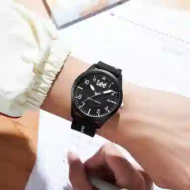 Lee Watch