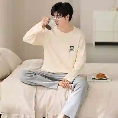 梦特娇 简约纯棉家居服可外穿圆领长袖长裤舒适透气亲肤 个性印花高级感设计休闲宽松青年学生保暖上衣睡衣套装 秋冬 男款 两件装 米白色