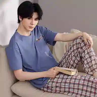 梦特娇 薄款短袖复古宽松长裤 舒适家居服两件套 高级感口袋小众设计 休闲风可外穿柔软亲肤凉感棉睡衣套装 夏季 男款 格子蓝