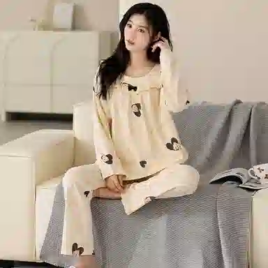 梦特娇 甜美公主风纯棉长袖长裤家居服可外穿 卡通爱心印花设计 休闲简约舒适柔软亲肤保暖上衣睡衣套装 秋冬季 女款 两件套 米白色