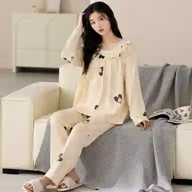 梦特娇 甜美公主风纯棉长袖长裤家居服可外穿 卡通爱心印花设计 休闲简约舒适柔软亲肤保暖上衣睡衣套装 秋冬季 女款 两件套 米白色