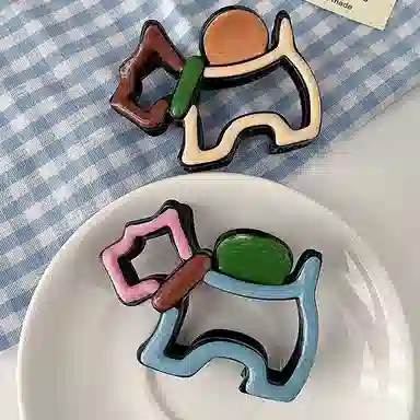 零界 多巴胺卡通可爱撞色小狗抓夹盘发鲨鱼夹日常百搭 亚克力 发夹 男女同款情侣款