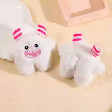 零界 可爱雪怪萌趣创意搞怪高级时尚潮流卡通书包行李箱钥匙扣 毛绒 挂件 男女同款情侣款