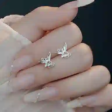 【浴火凤凰】 零界 新中式轻奢小众高级感设计 气质养耳洞防堵 好运招财轻奢潮流日常百搭上班校园穿搭通勤 合金 耳钉 女款