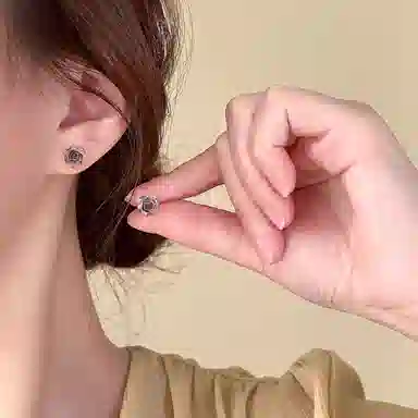 【无耳洞免打孔】 零界 磁吸六件套山茶花梦幻黑紫蝴蝶甜美气质精致高级设计小巧温柔 亚克力 耳钉 男女同款情侣款