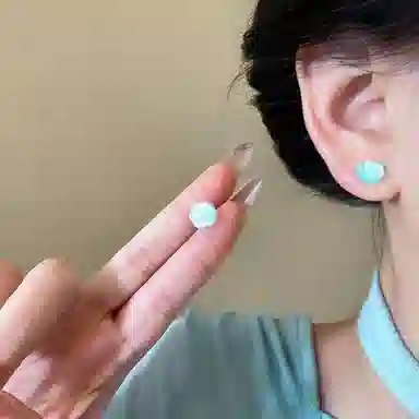 【耳边花海】 零界 甜美清新彩色花朵 小巧精致 不重样 防过敏 塑料 耳钉 男女同款情侣款