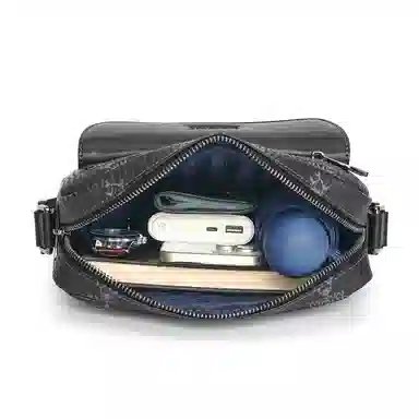 FAIRWHALE Shark Print Crossbody Bag