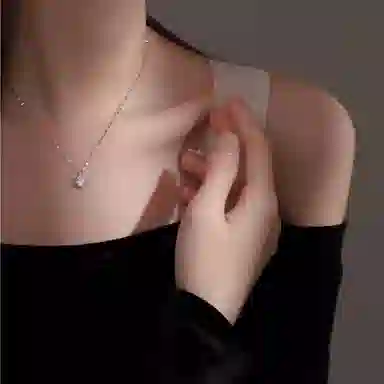 999
