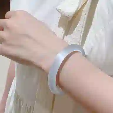 静范 碎冰蓝叮当贵妃镯新中式冰透一步一响金钱进袋满天星叠戴 精致优雅气质时髦日常通勤百搭轻奢风格告白#好运 琉璃 手镯 女款