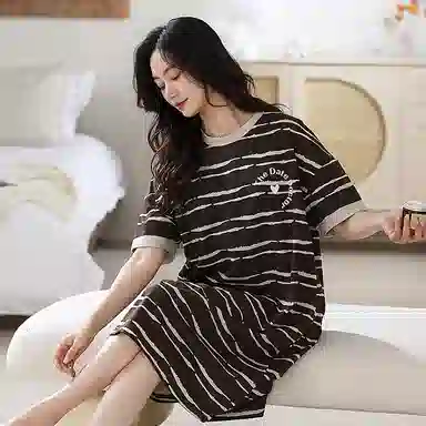 欧诗帛 可爱过膝甜美短袖睡裙 女款 图片色