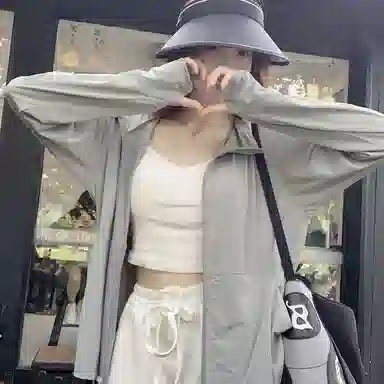 涂诗菲 透气冰感大帽檐防紫外线修身截短外套 女款