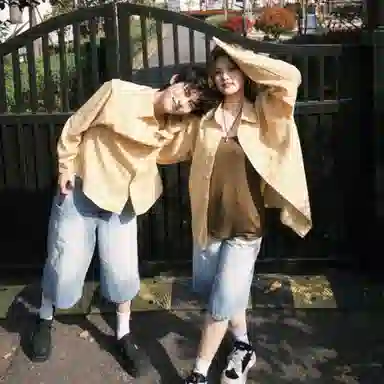 王者荣耀 美式复古格子轻薄防晒宽松舒适学生党青春高颜值休闲百搭长袖衬衫 男女同款