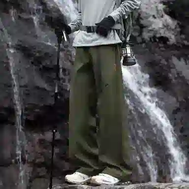 王者荣耀 美式褶皱户外爬山运动徒步宽松舒适透气时尚百搭直筒休闲裤 标语款 男女同款