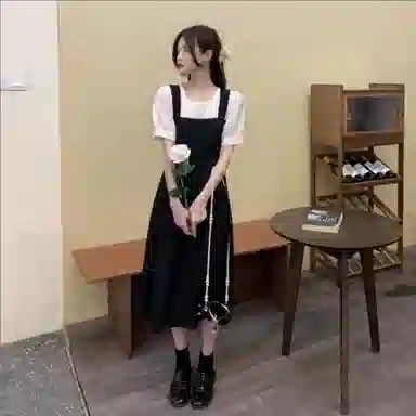 兰缪 法式气质假两件收腰减龄短袖连衣裙 女款