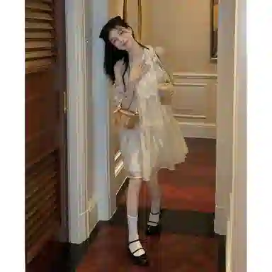 兰缪 法式设计感小众挂脖裙小个子纯欲露肩绑带圆领短袖连衣裙 女款