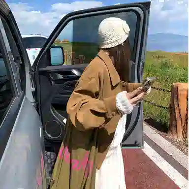 兰缪 美拉德复古麂皮绒高级感雪花巴恩风皮秋季宽松翻领休闲机车外套夹克 女款