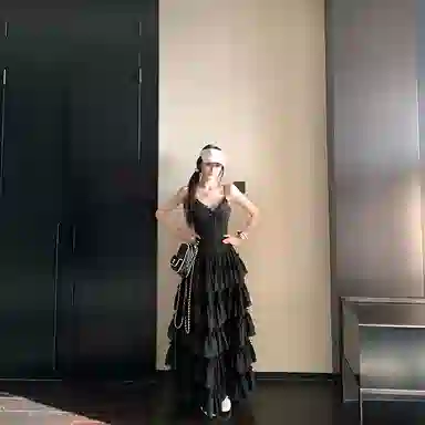 桴生 法式重工蕾丝拼接收腰显瘦立体蛋糕气质度假风长裙吊带连衣裙 女款