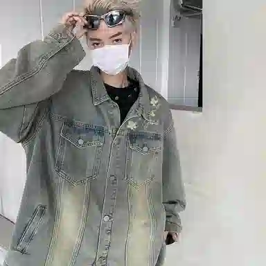 金贝勒 美式高街手绘刺绣植物花卉字母印花复古水洗做旧宽松潮流时尚痞帅慵懒学院翻领单排扣牛仔外套 男女同款