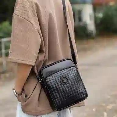 VIHUS Crossbody Bag Black