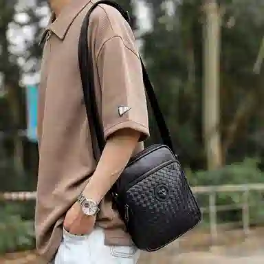 VIHUS Crossbody Bag Black