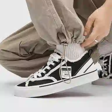 B.Duck Citywalk Tiramisu