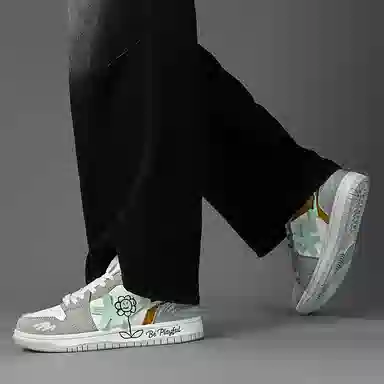 B.Duck CNY Dunk