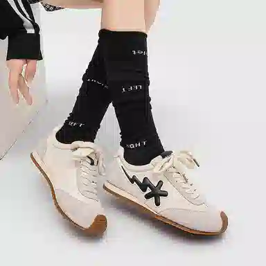 B.Duck Ballet Runner