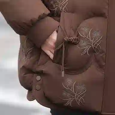 雅鹿 加厚短款宽松长袖连帽羽绒服 女款