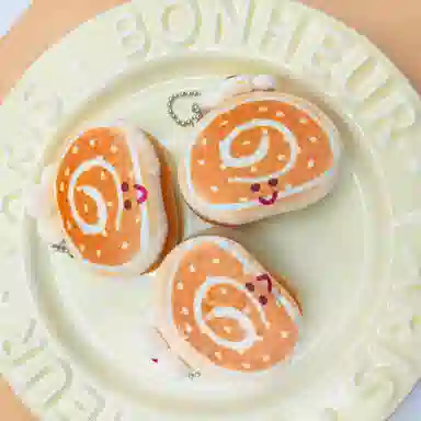 简应舒 萌趣物语随身蛋糕卷 布艺 挂件 男女同款情侣款