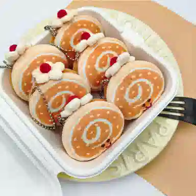 简应舒 萌趣可爱方形蛋糕卷 挂绳