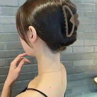 简应舒 百搭爱心缕空 亚克力 发夹 男女同款情侣款