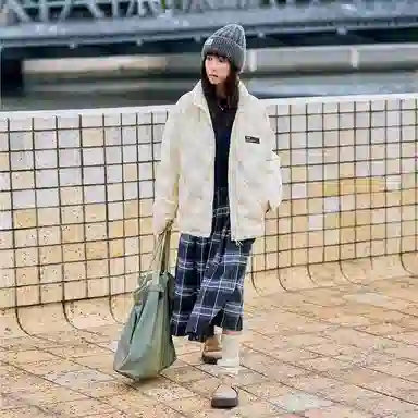 兔先森 无性别主义纯色时尚钢印设计加厚保暖外套夹克面包服情侣款极寒户外立领羽绒服 男女同款