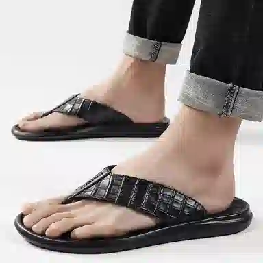 依米奴 高颜值 户外家居 真皮年轻 舒适柔软耐折 时尚潮流 雅痞帅气 真皮质感 百搭 不累脚 黑武士 橡胶底 绣花 防磨人字拖鞋 男款 黑色