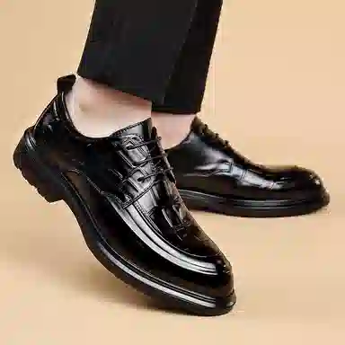 依米奴 头层牛皮 高颜值 真皮质感 时尚潮流 经典百搭 厚底增高 商务正装 轻奢高档 简约精致 柔韧 舒适 商务  休闲鞋 男款