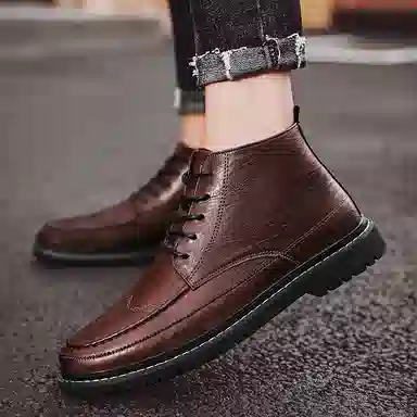 依米奴 高颜值 英伦风 经典复古 高级感 年轻 时尚潮流 脚感舒适 低调百搭 日常通勤 职场 简约帅气 轻便柔软  马丁靴 男款