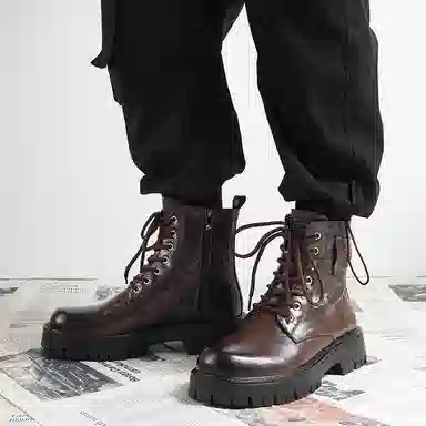 依米奴 户外外穿 英伦风 复古经典 高颜值 时尚潮流 脚感舒适 真皮质感 低调百搭 日常通勤 职场会议 简约帅气 轻便柔软  马丁靴 男款