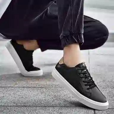 Yiminu Low Top Sneakers