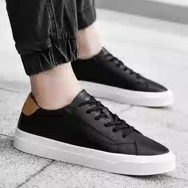 Yiminu Low Top Sneakers
