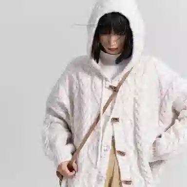 桴生 牛角扣连帽韩系慵懒风软糯宽松针织衫 女款