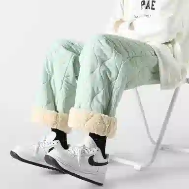 FAKE VINTAGE