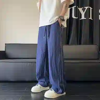 哲源 美式高街复古冰丝凉感侧边竖纹设计速干宽松百搭舒适亲肤透气户外运动街头痞帅直筒阔腿垂感休闲裤 男女同款